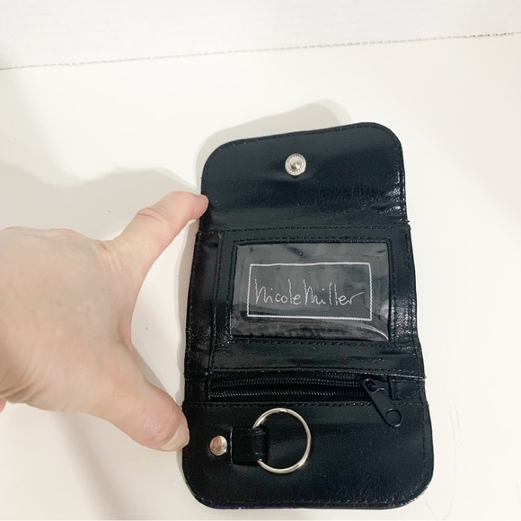 Nicole Miller Fruit /Champagne Design Flap & Snap Closure Key/Credit Card Holder - Picture 3 of 3